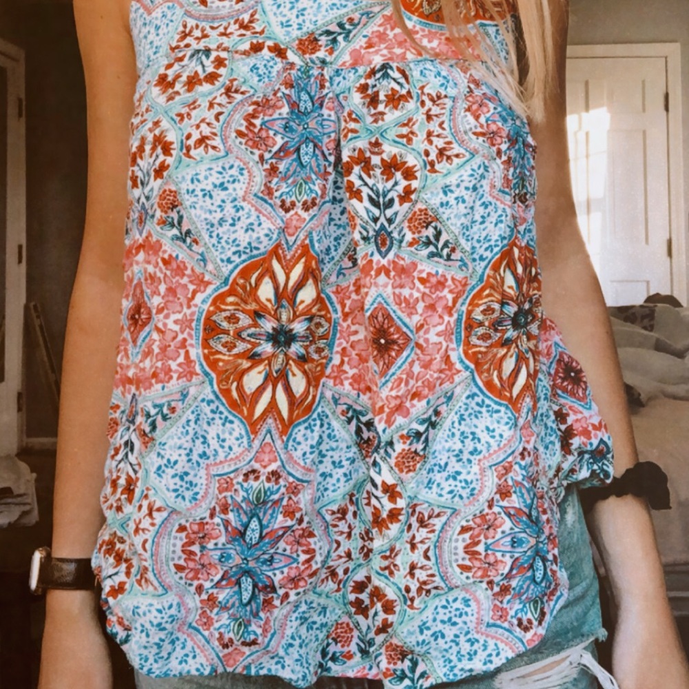 GAP Tank Top - Picture 2 of 3